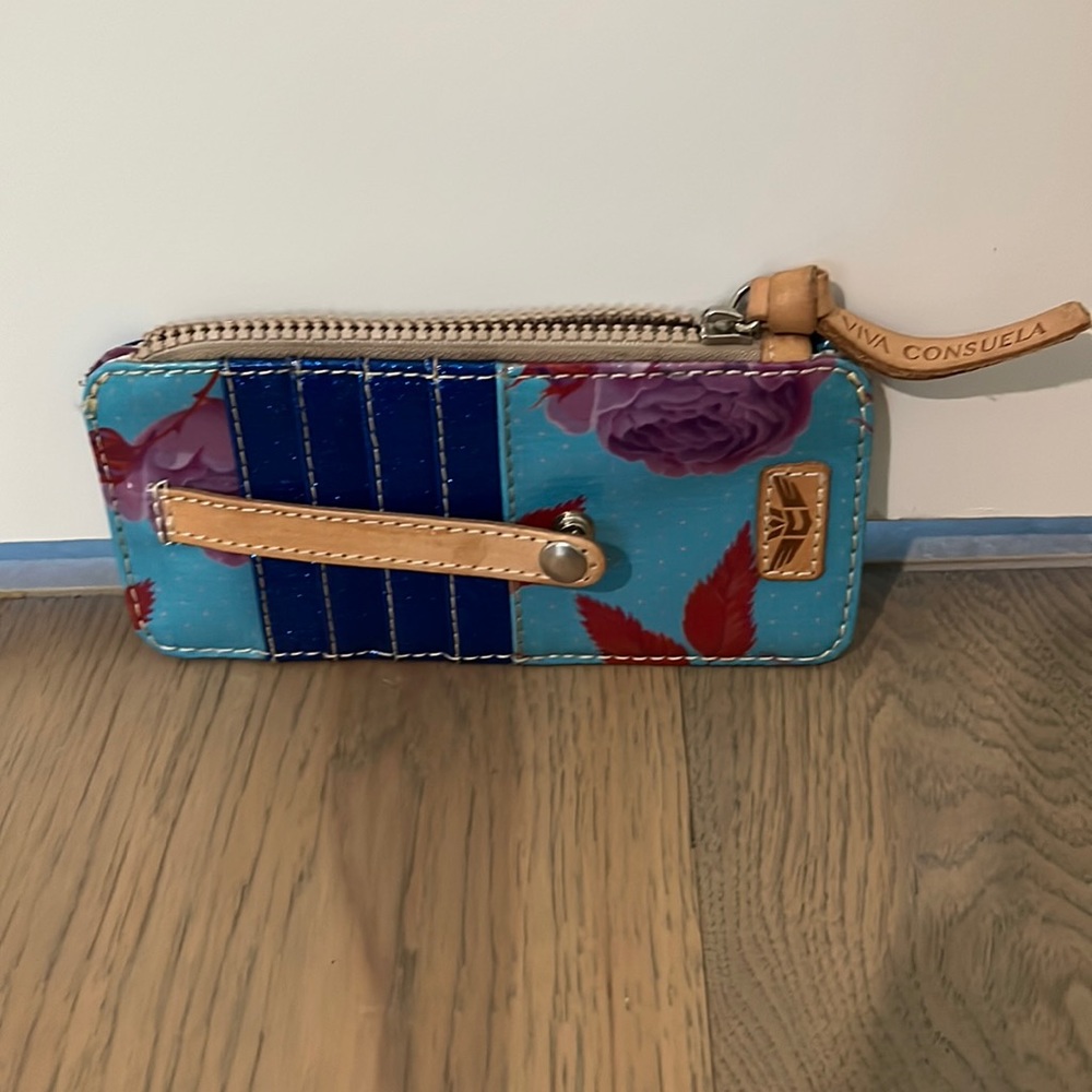 Consuela Wallet